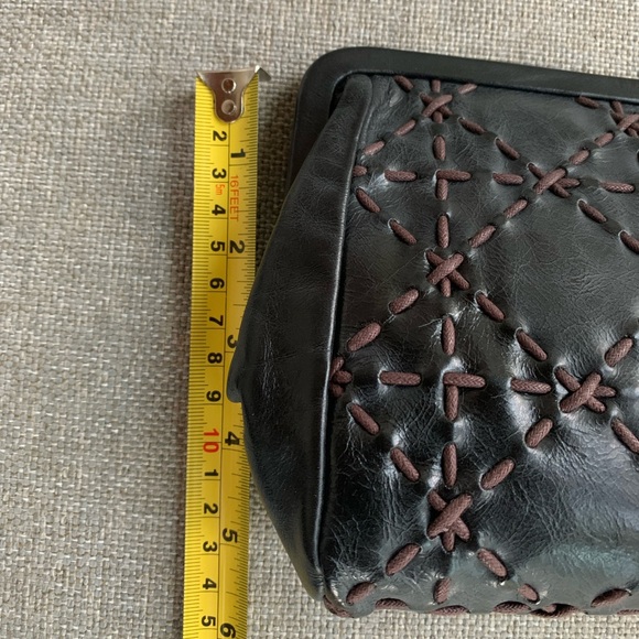 HOBO International Leather Black Clutch w/whipstitching detail - Picture 9 of 10